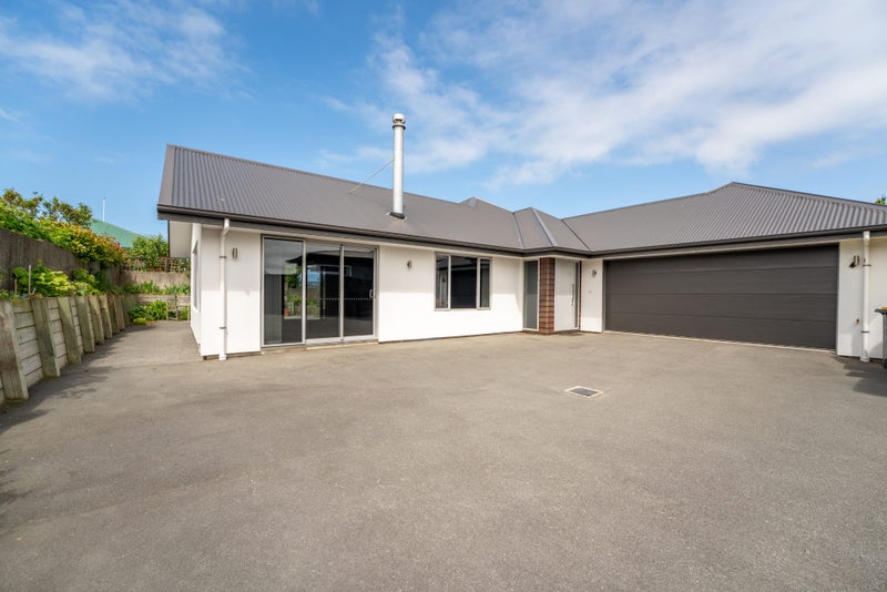 35A Avenue Road, West End, Timaru - Carousel 1