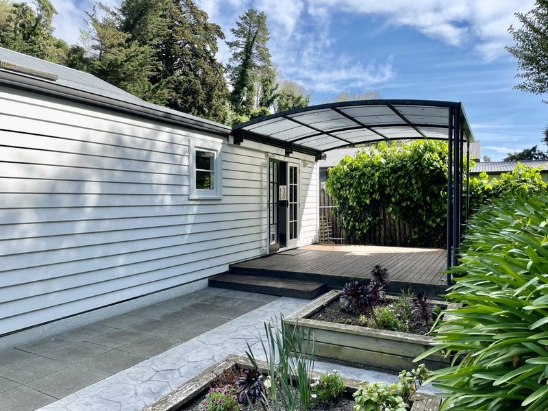 131 Shakespeare Road, Bluff Hill, Napier - Carousel 11