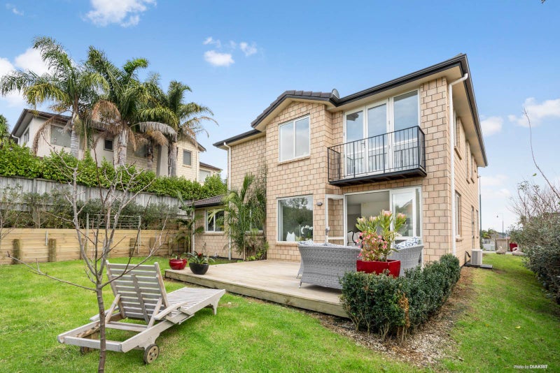 15 Kingsgate PL, Dannemora, Auckland - Carousel 1