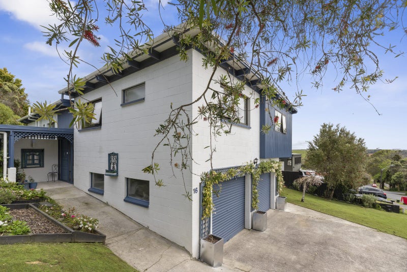 16 Waiau Street, Torbay, Auckland - Carousel 2