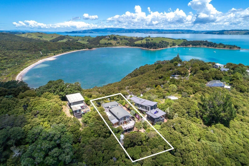 19 Bella Vista Road, Omiha, Waiheke Island - Carousel 2