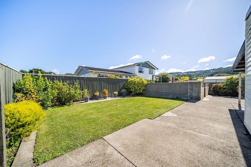 61 Clyma Street, Elderslea, Upper Hutt - Carousel 14