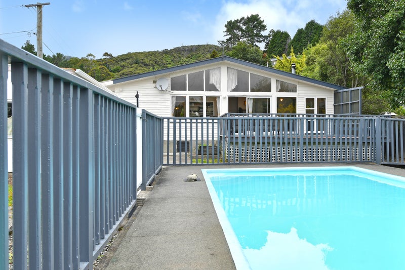 25 Kereru Grove, Stokes Valley, Lower Hutt - Carousel 15