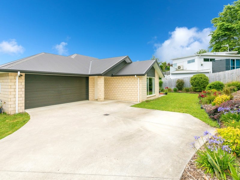 7 Teaview Court, Huntington, Hamilton - Carousel 1