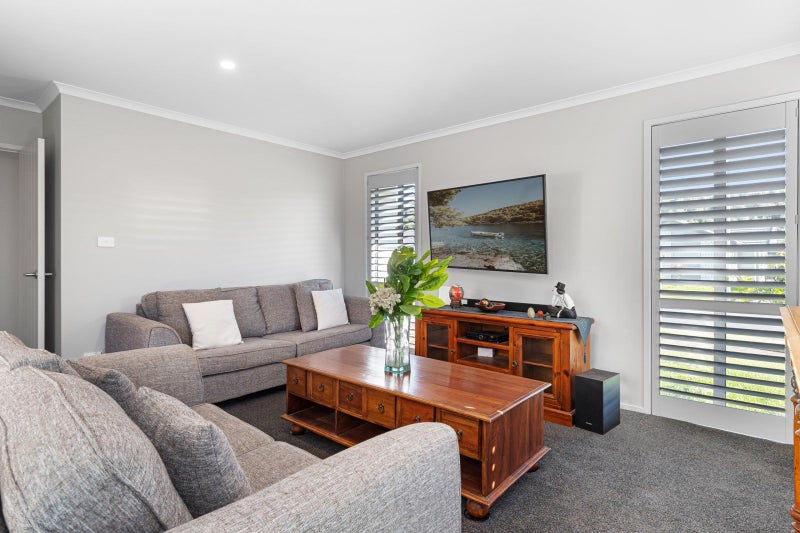 120 Whakaturou Crescent, Pyes Pa, Tauranga - Carousel 2