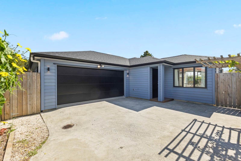 18A Ivon Road, Otara, Auckland - Carousel 1