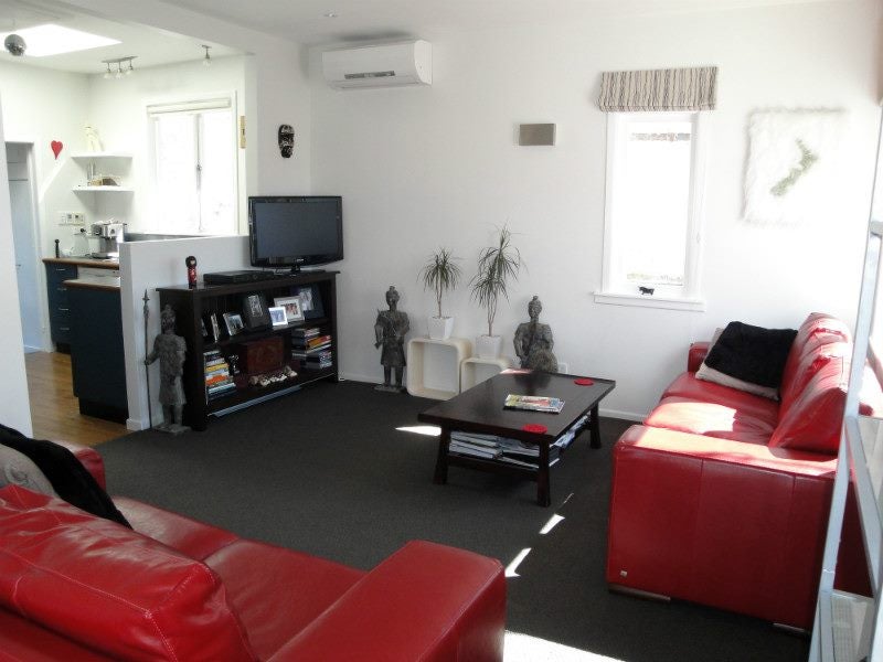 25 Rua Street, Lyall Bay, Wellington - Carousel 2