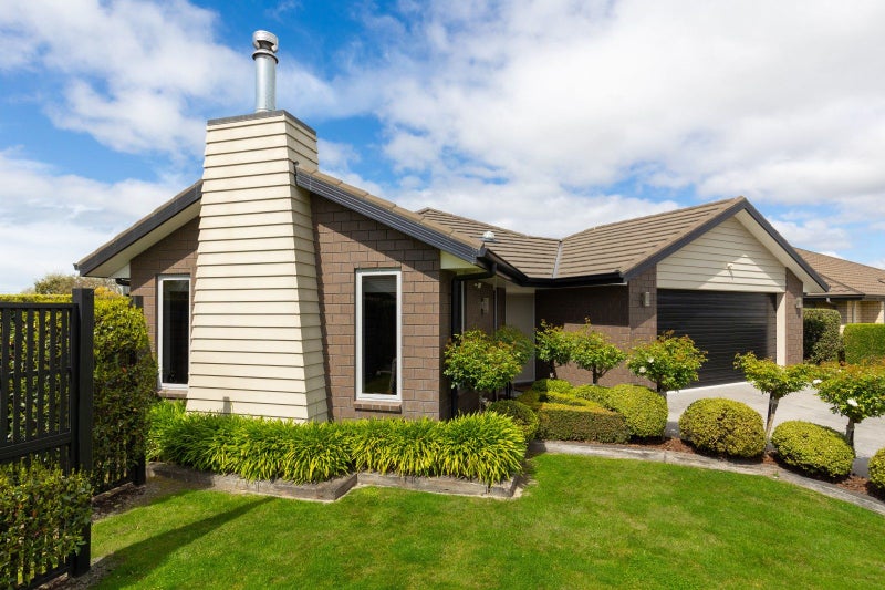 6 Balmoral Mews, Springlands, Blenheim - Carousel 2