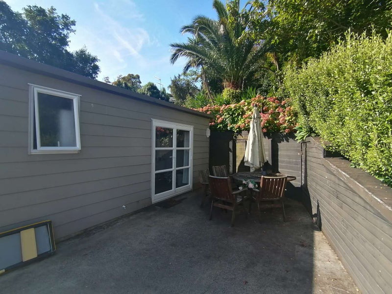 35 Deverell Place, Northcross, Auckland - Carousel 1