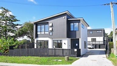 1/29 Tudor Road, Henderson, Auckland - Carousel 1