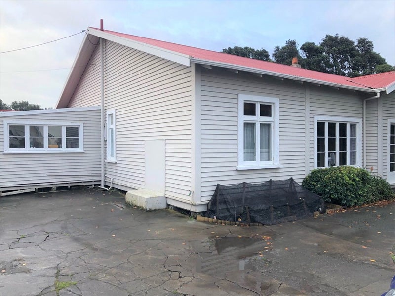 6 Wakefield Street, Welbourn, New Plymouth - Carousel 12