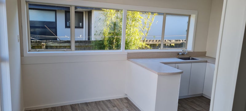 1/18A Sylvia Street, Parklands, Christchurch - Carousel 2