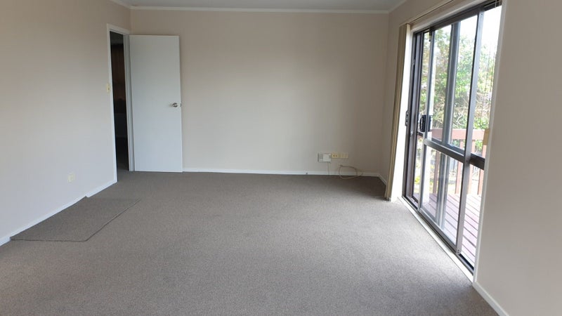 7 Merida Place, Unsworth Heights, Auckland - Carousel 2