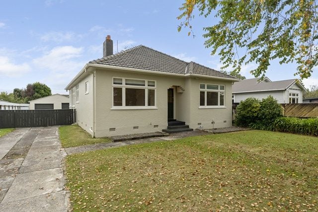 32 Karina Terrace, Roslyn, Palmerston North - Carousel 1