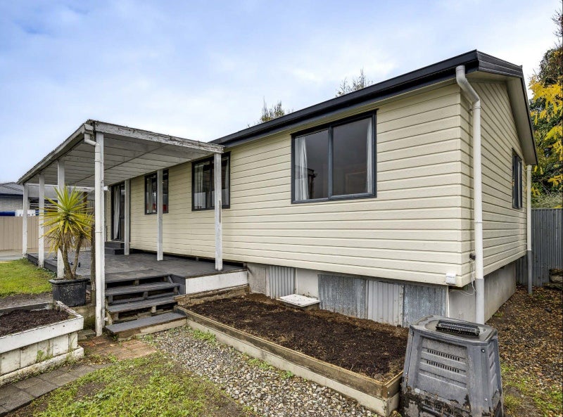 400 Burnett Street, Mahora, Hastings - Carousel 13