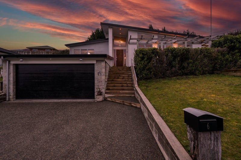 6 Frankie Stevens Place, Riverstone Terraces, Upper Hutt - Carousel 1