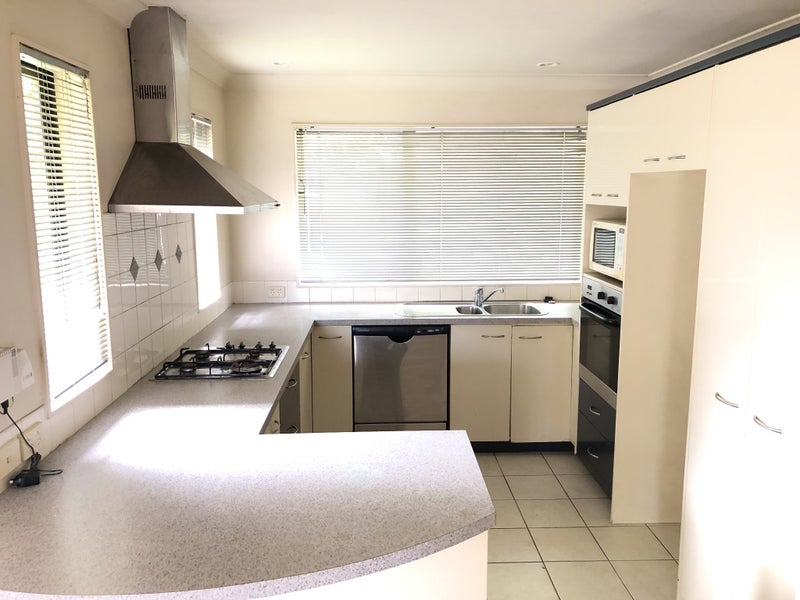 774 Chapel Road, Shamrock Park, Auckland - Carousel 2