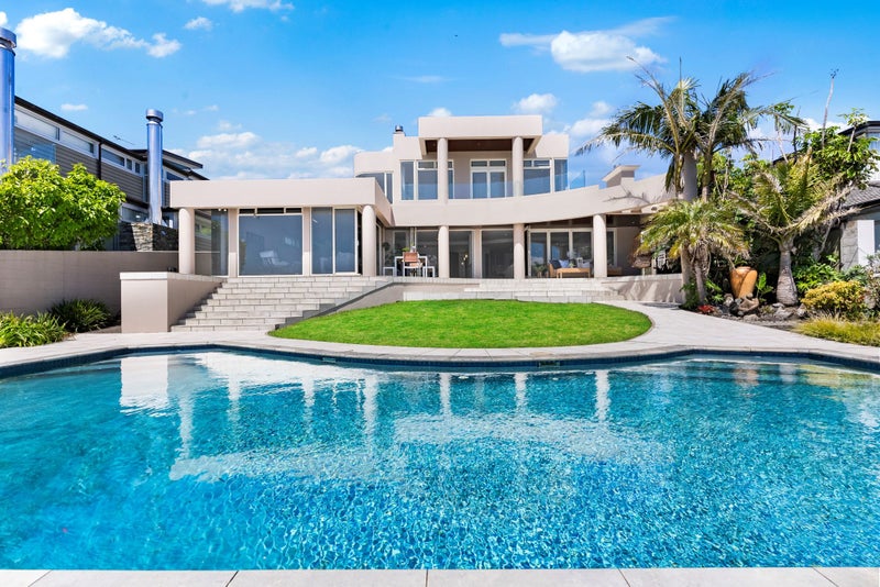 34 Cliff Road, Torbay, Auckland - Carousel 1