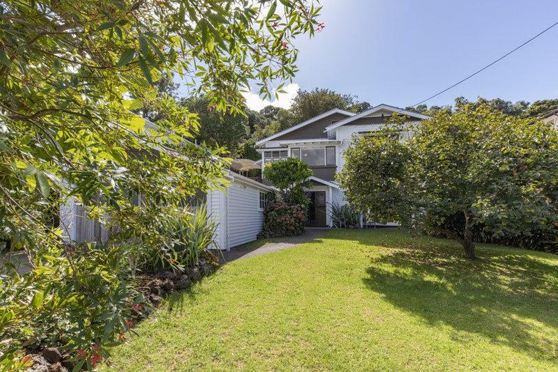 27 Jubilee Avenue, Devonport, Auckland - Carousel 1
