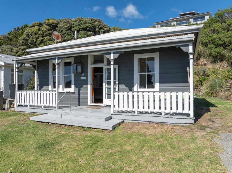 58 Jetty Road, Castlepoint - Carousel 2