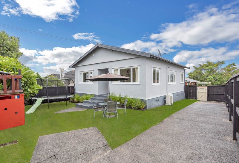 63 Commissariat Road, Mount Wellington, Auckland - Carousel 1