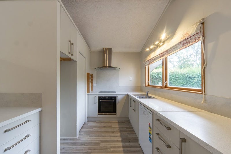 65 Nevada Road, Silverdale, Hamilton - Carousel 1