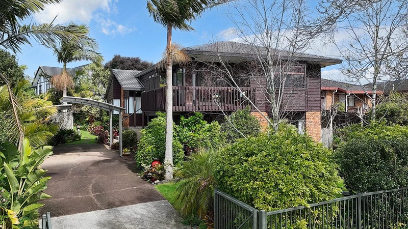 3 Merino Avenue, Somerville, Manukau - Carousel 1