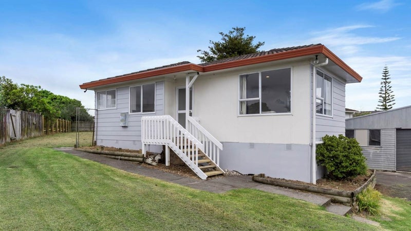 4 Dunstan Place, Otara, Auckland - Carousel 1