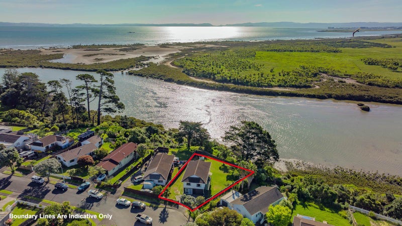 18 Rukumoana Place, Clendon Park, Auckland - Carousel 1