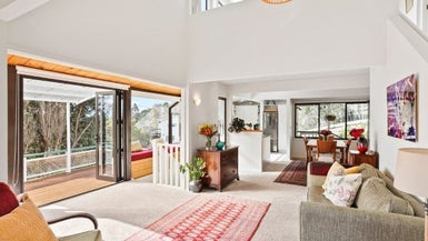 102 Daffodil Street, Titirangi, Auckland - Carousel 1