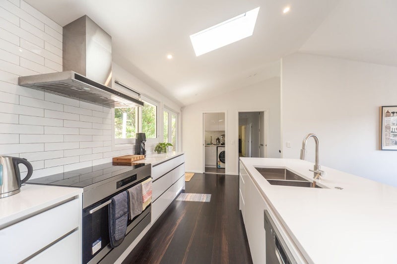 29 Witham Street, Island Bay, Wellington - Carousel 2