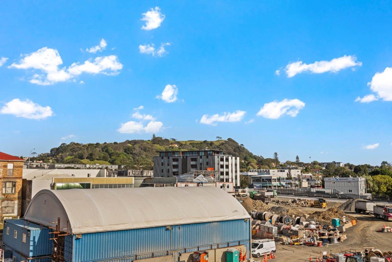 305/10 Flower Street, Eden Terrace, Auckland - Carousel 12