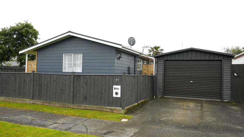 29 Acacia Street, Kelvin Grove, Palmerston North - Carousel 12