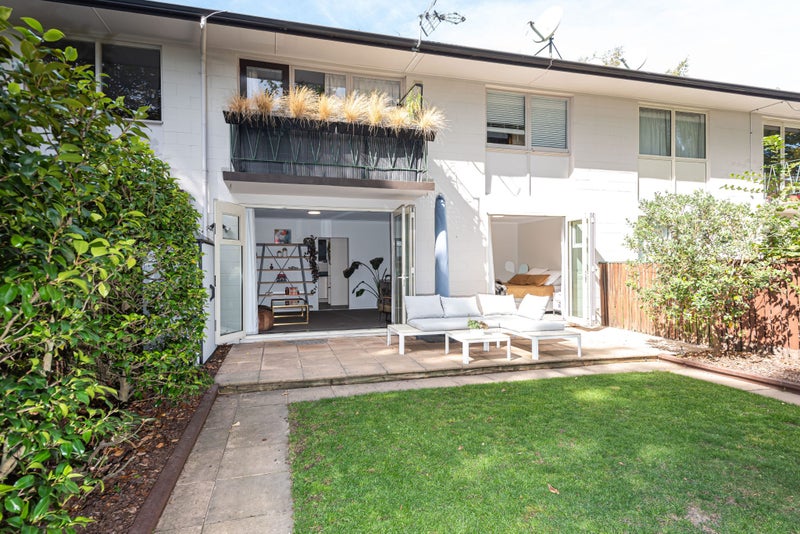 2/78 Holly Road, St Albans, Christchurch - Carousel 13