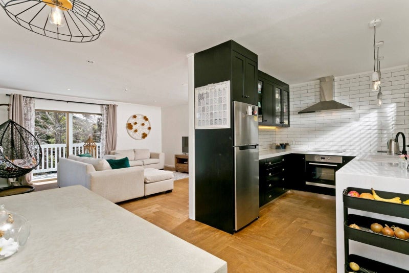 990 East Coast Road, Northcross, Auckland - Carousel 2