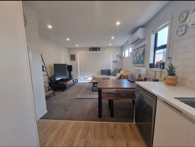 5/489 Riverside Drive, Fairfield, Lower Hutt - Carousel 2