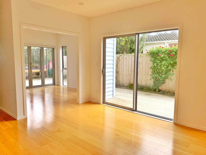 1/2A SUNNYNOOK ROAD, Sunnynook, Auckland - Carousel 2
