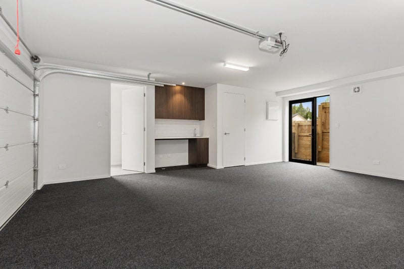 7/2 Manning Street, Hamilton Central, Hamilton - Carousel 16