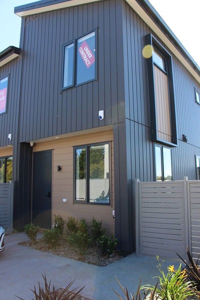 11 Ngakoro Road, Karaka, Papakura - Carousel 2