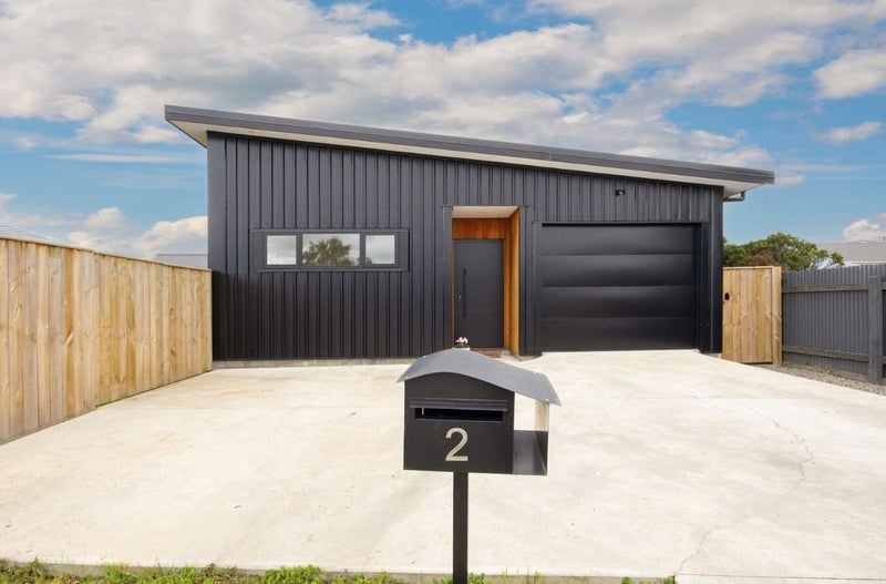 2 Market Street, Lansdowne, Masterton - Carousel 1