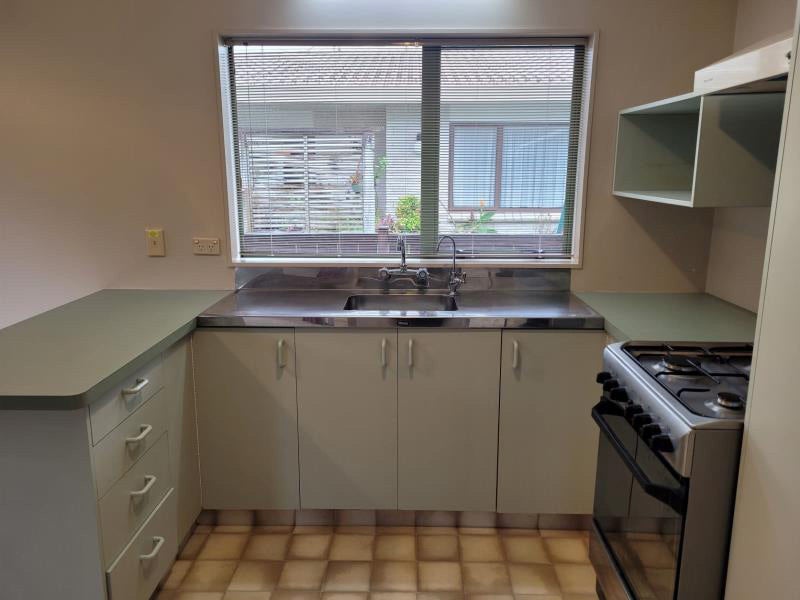 1/10 David Street, Westown, New Plymouth - Carousel 2