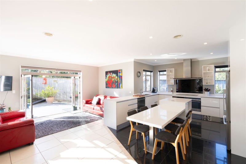 15 Wood Leigh, Paraparaumu Beach, Paraparaumu - Carousel 2