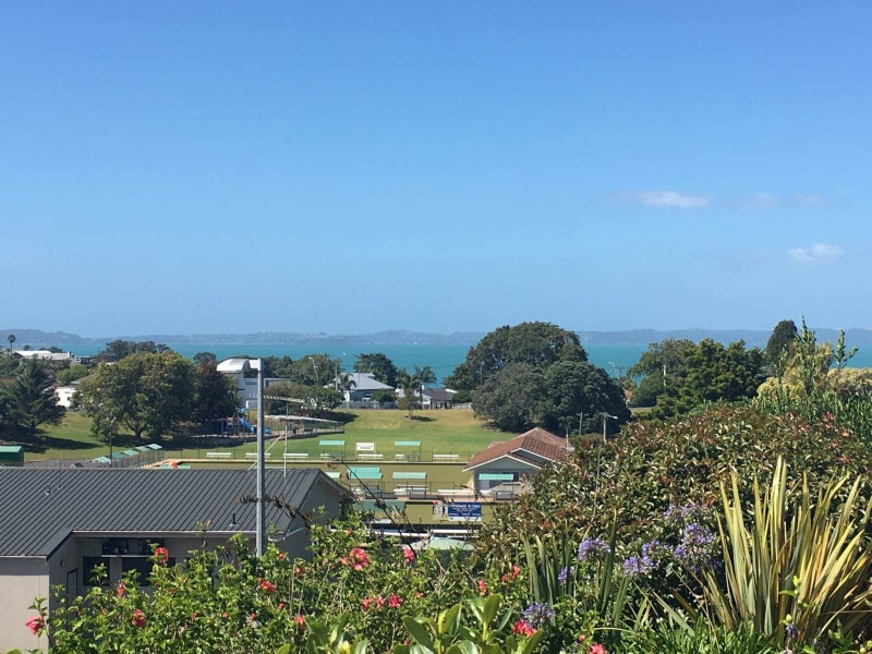 3/54 Sale Street, Howick, Auckland - Carousel 2