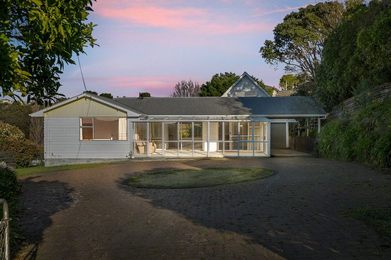 80 Kahu Road, Paremata, Porirua - Carousel 26