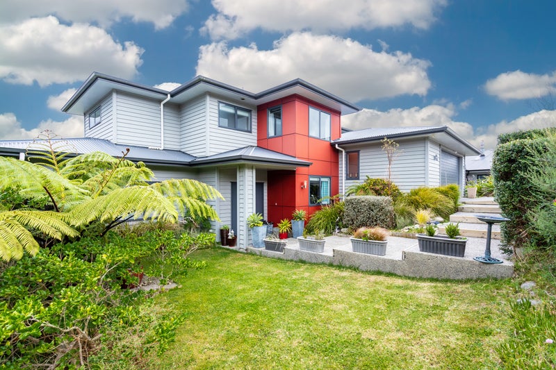 16 Frankie Stevens Place, Riverstone Terraces, Upper Hutt - Carousel 1