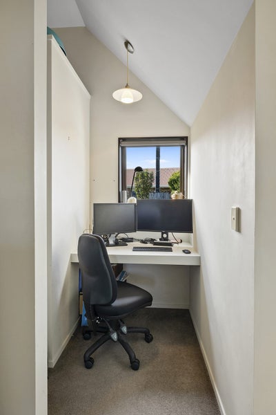 6 Budleigh Street , Frankleigh Park, New Plymouth - Carousel 17