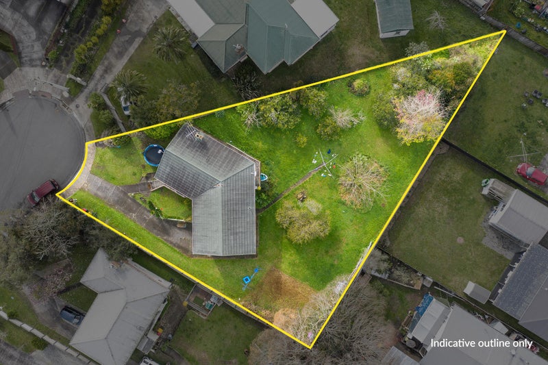 25 Rembrandt Place, Opaheke, Papakura - Carousel 1