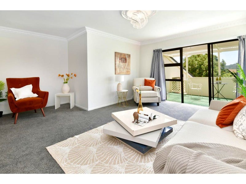 8 Win Grove, Hatfields Beach, Orewa - Carousel 2