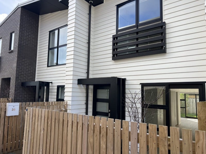 66 Rauemi Way, Te Atatū South, Auckland - Carousel 13