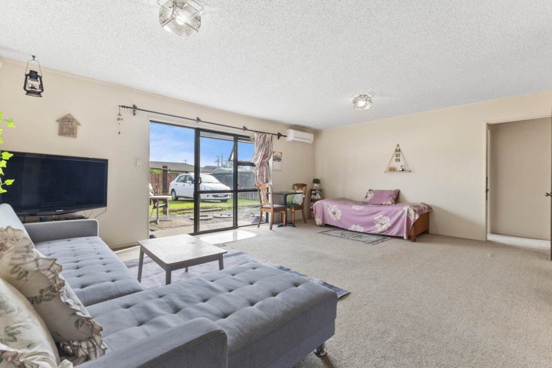 4/10 Wellington Street, Papakura, Auckland - Carousel 2